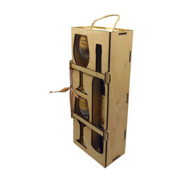 Set vin personalizat in cutie lemn, 2 pahare, Cu ocazia aniversarii nuntii de aur - Cadou